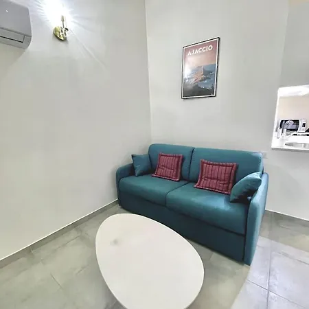 2 Personnes Plein Centre Rue Pietonne Appartement