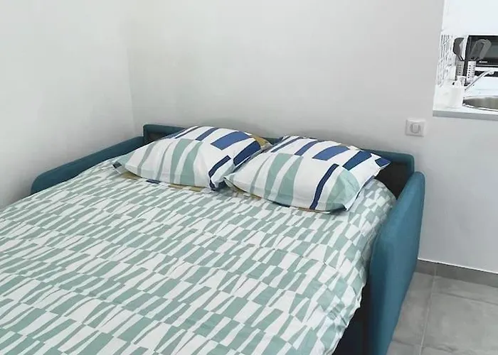 2 Personnes Plein Centre Rue Pietonne Apartment Ajaccio (Corsica)